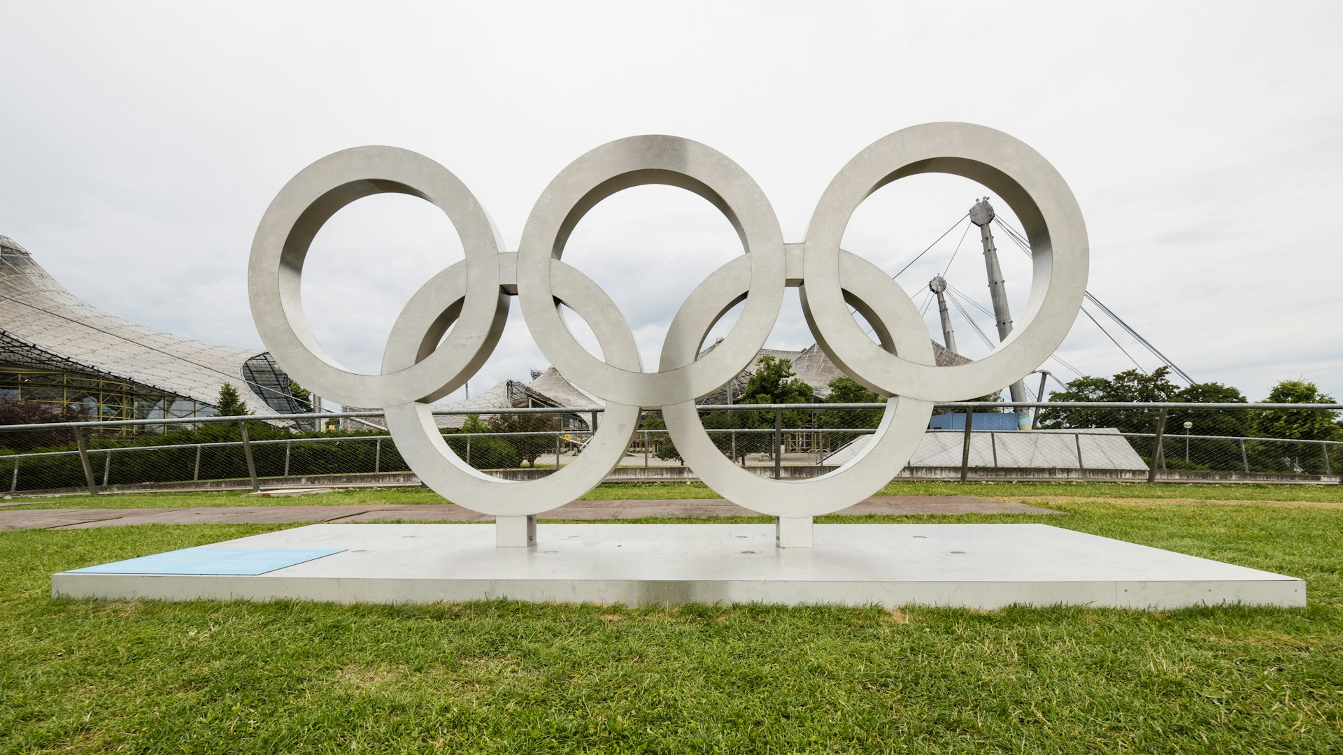 Trump Calls US Olympians Who Trash America ‘Losers,’ You Agree? Trump Calls US Olympians Who Trash America ‘Losers,’ You Agree?