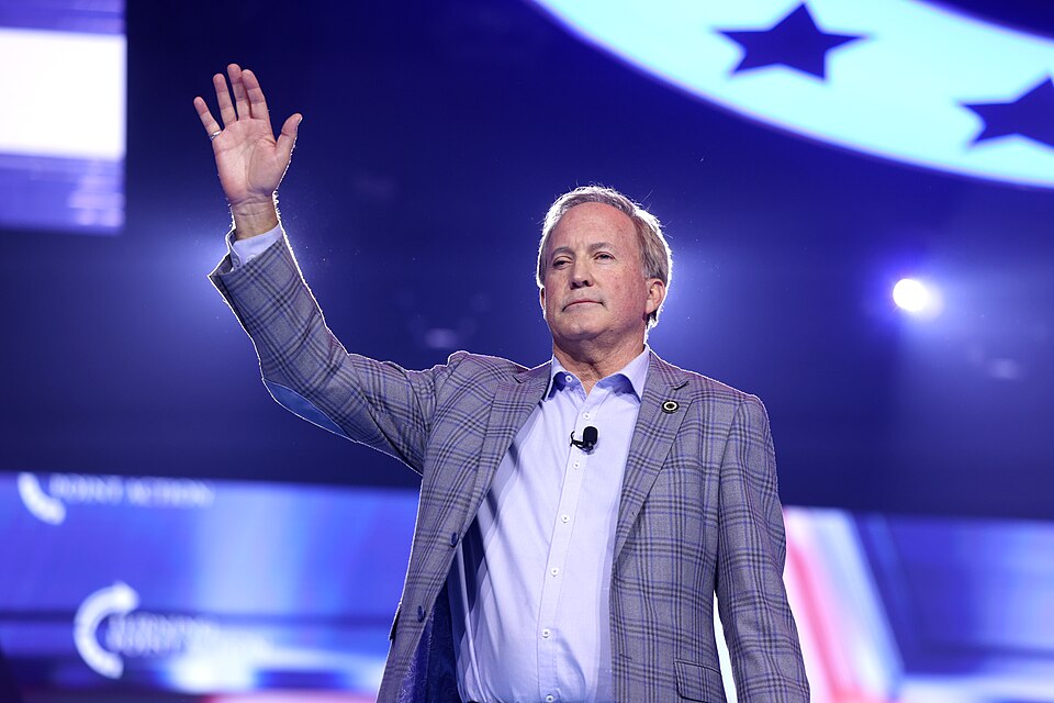 Fox News Tries To Sink Trump-Endorsed Candidate Fox News Tries To Sink Trump-Endorsed Candidate