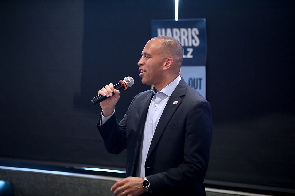 Jeffries Humiliated After 2 Democrats Side With Trump